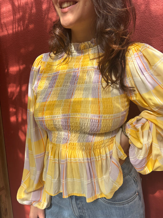 Blouse smocké à carreaux