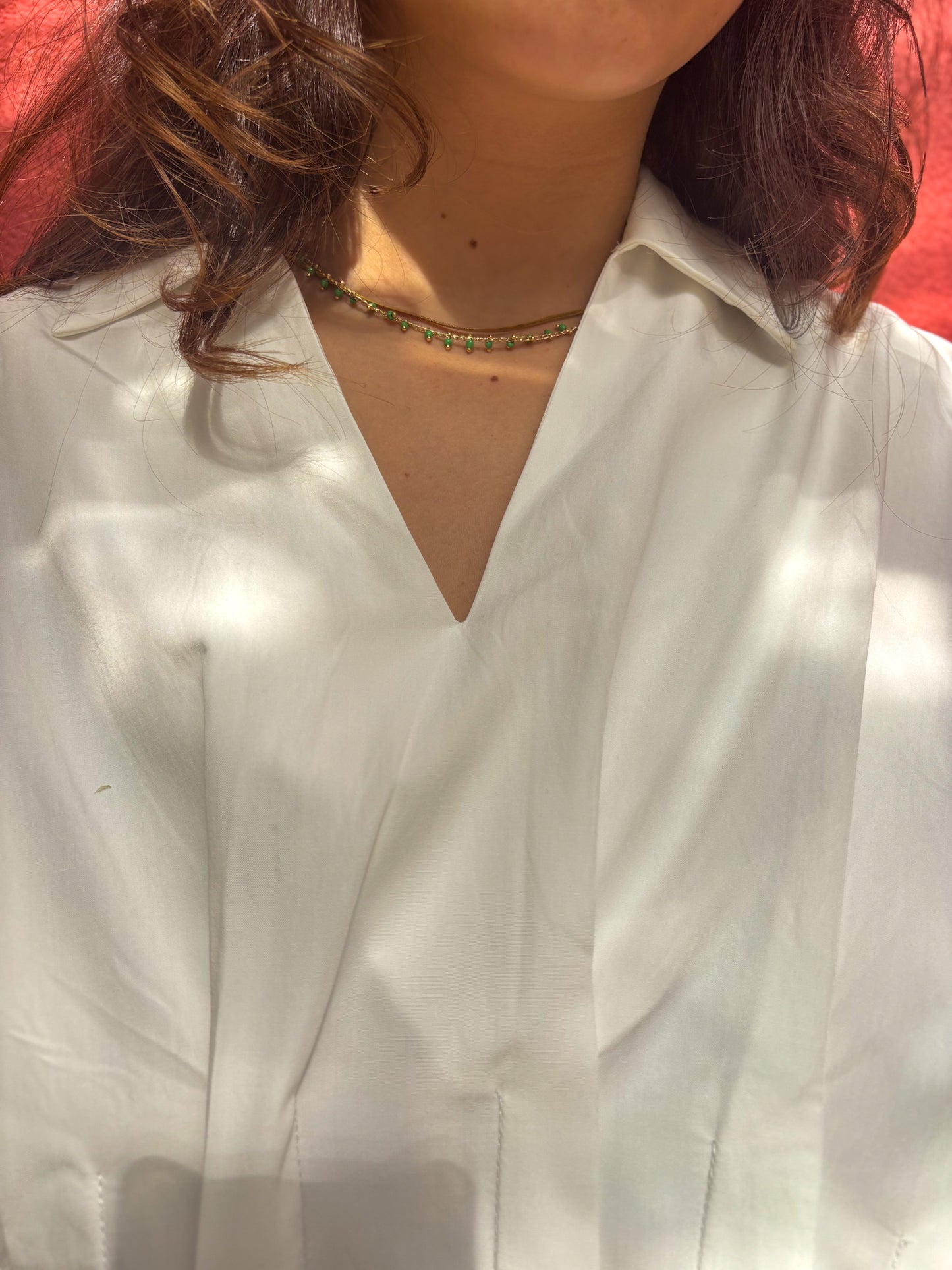 Blouse blanche coupe ample structurée