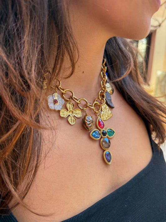 Collier breloques Croix