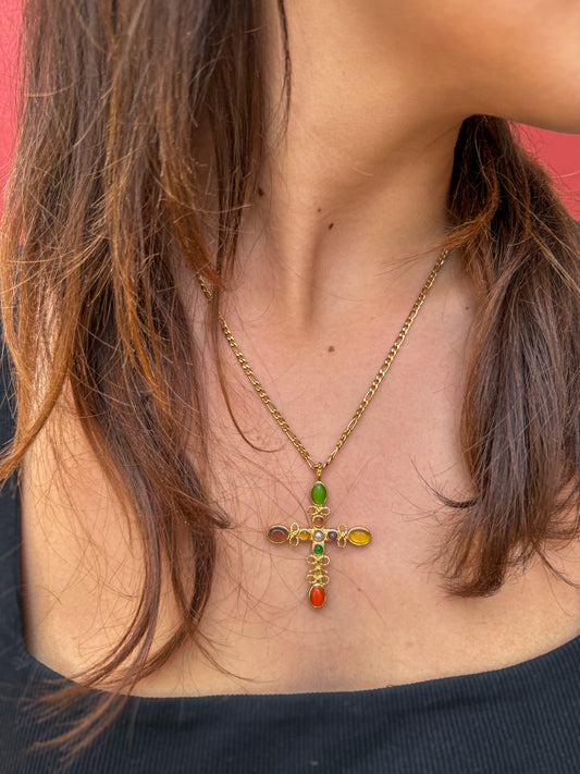 Collier croix pierre