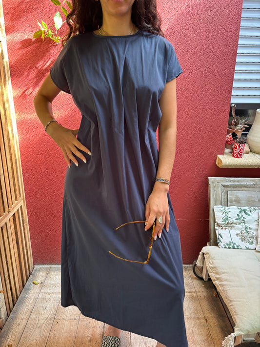 Robe mi-longue taille plissé