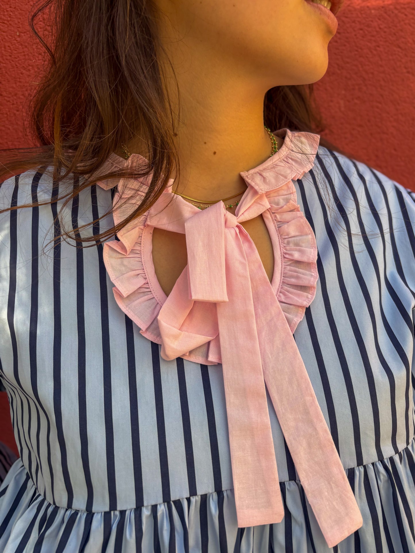 Blouse à rayures col à nouer