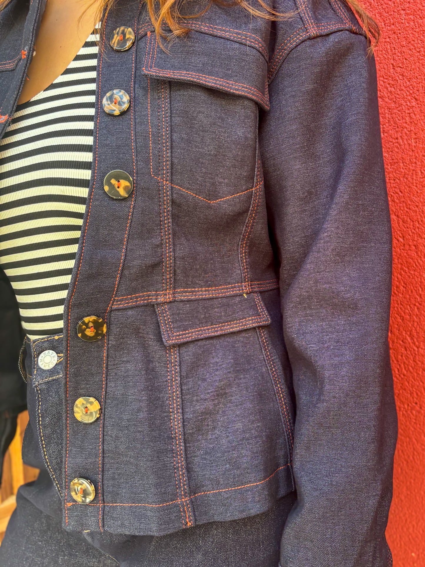 Veste en jean cintrée travaillée